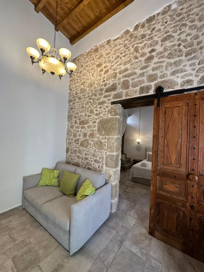 Sala Historical Luxury Suites Rhodes City Luaran gambar